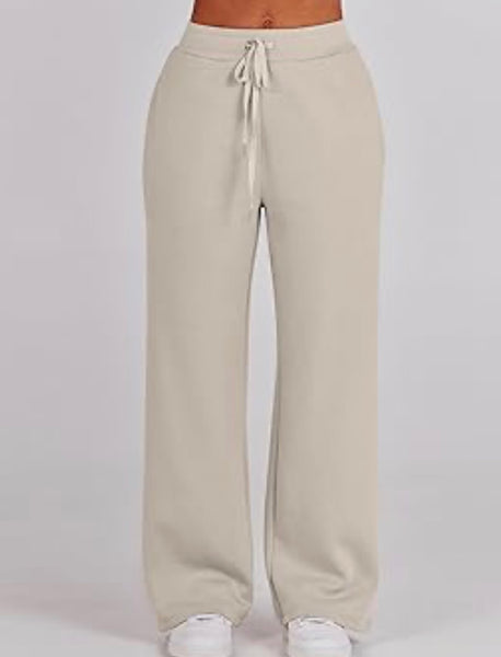 Women 2 Piece Outfits 2025 Fall Fashion Airport Wide Leg Pants Lounge Set Leisure Travel Vacation Clothes Sweatsuits