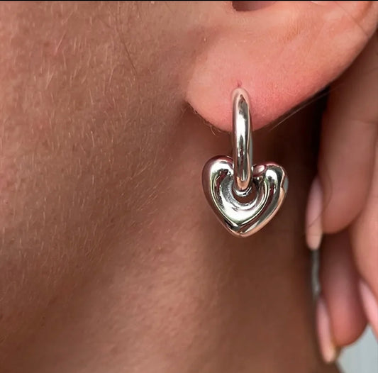 Heart Shape Huggie Plating Hollow Out Stainless Steel 18K.