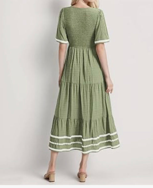 Elegant Green Maxi Dress