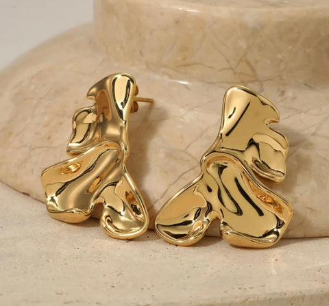 Long Leafs Studs Earrings