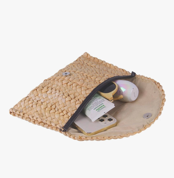 Straw Clutch Purses for Women Summer Beach Bags
Envelope Woven Clutch Handbags