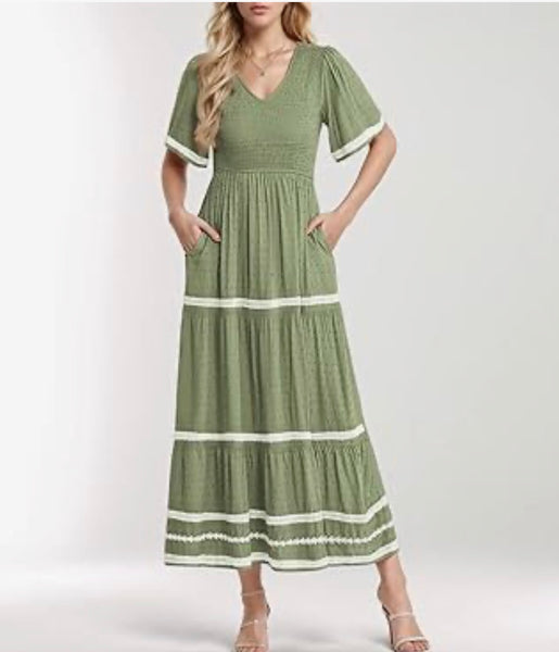 Elegant Green Maxi Dress