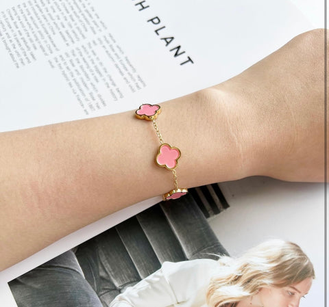 Sweet Clover Pink Bracelete